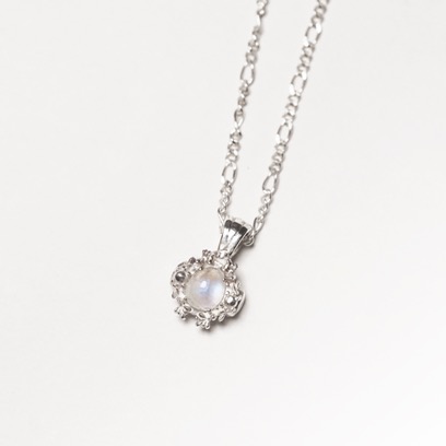 snowflake piece necklace 01