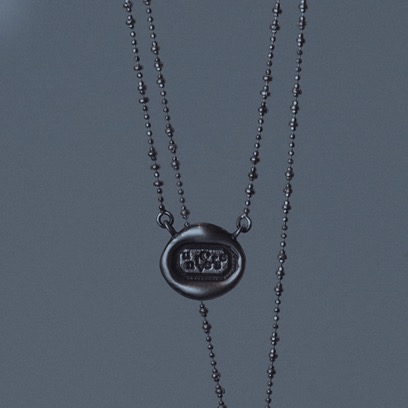 trace in daily universe necklace